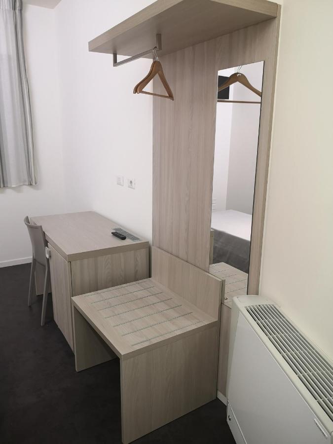 Hotel Clodi อัสโกลีปิเชโน ภายนอก รูปภาพ